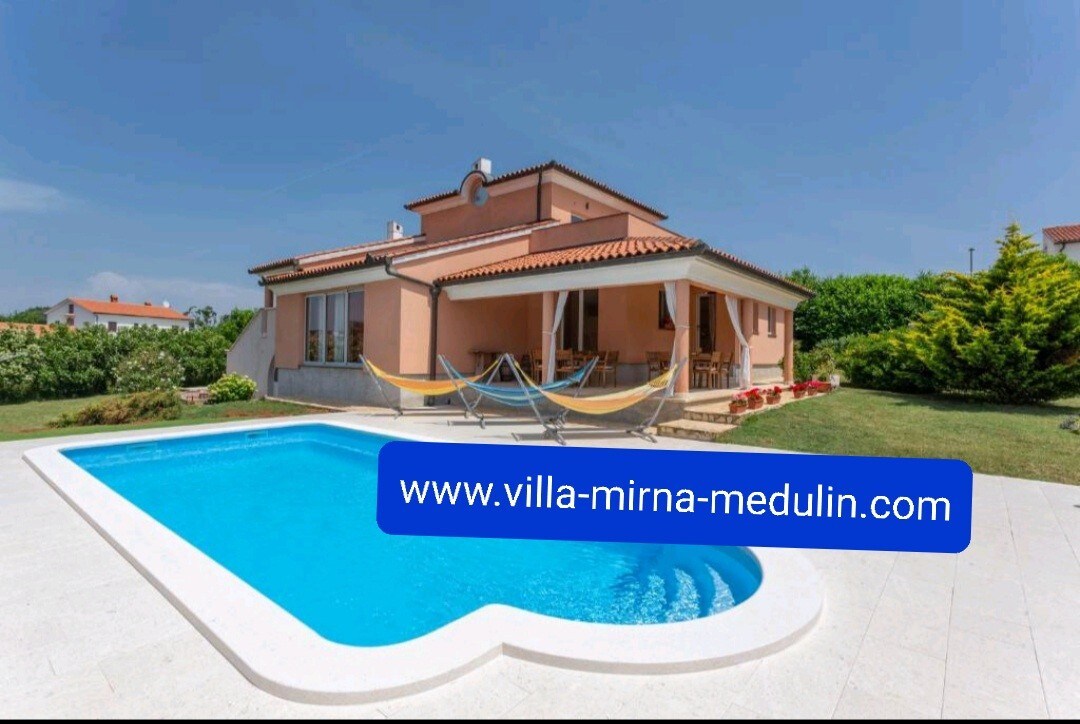 米尔纳-梅杜林别墅（ Villa Mirna-Medulin ） ，距离沙滩500米
