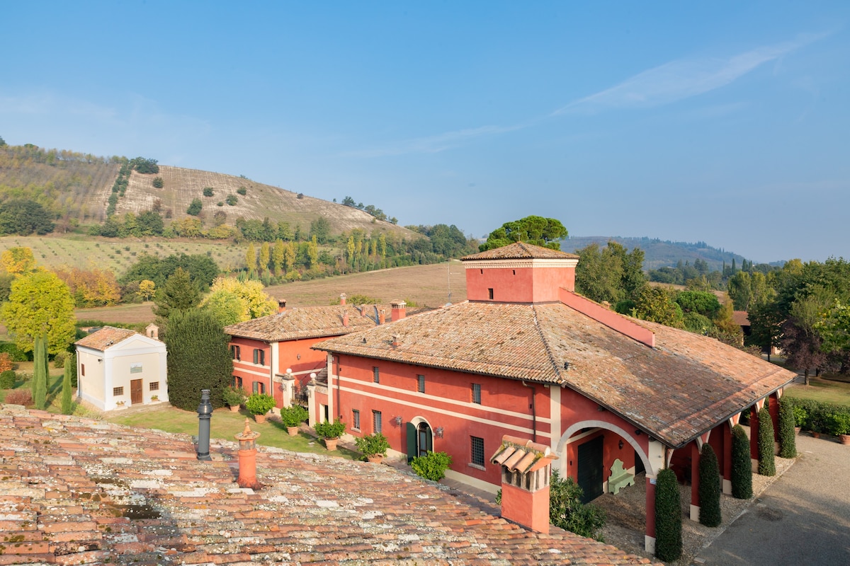 Ca 'Palazzo Malvasia Historical House