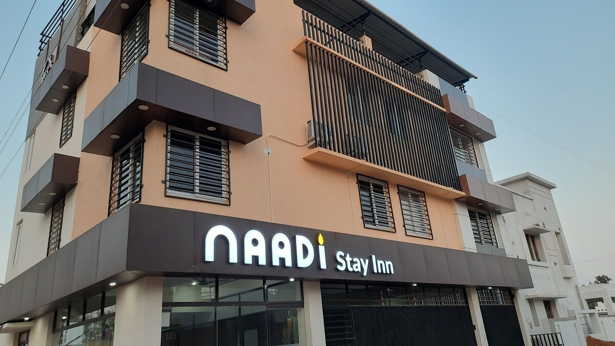 Naadi Stayinn酒店（ Hotel Naadi Stayinn By Abedrooms ）。