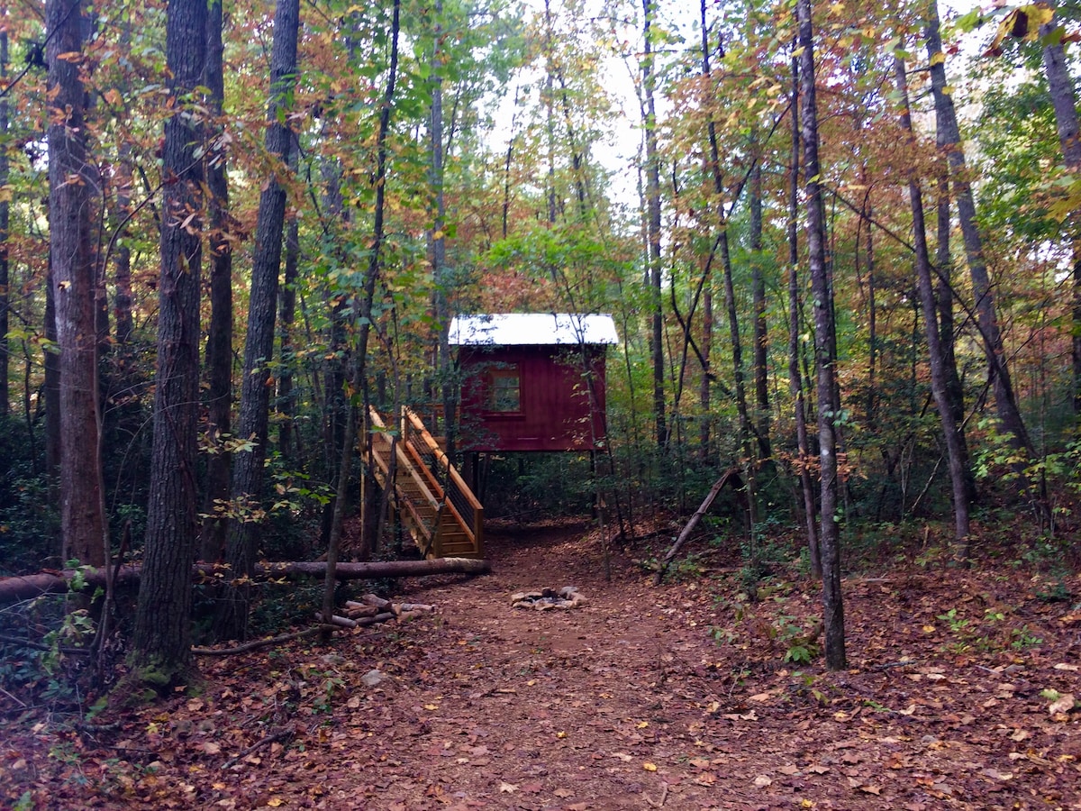 佐治亚州海伦附近的僻静树屋