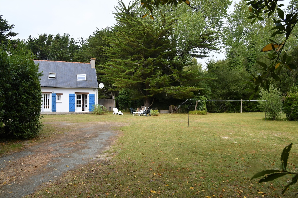 La Torche, 4 bedroom house, 54000 Sq. Ft. of yard