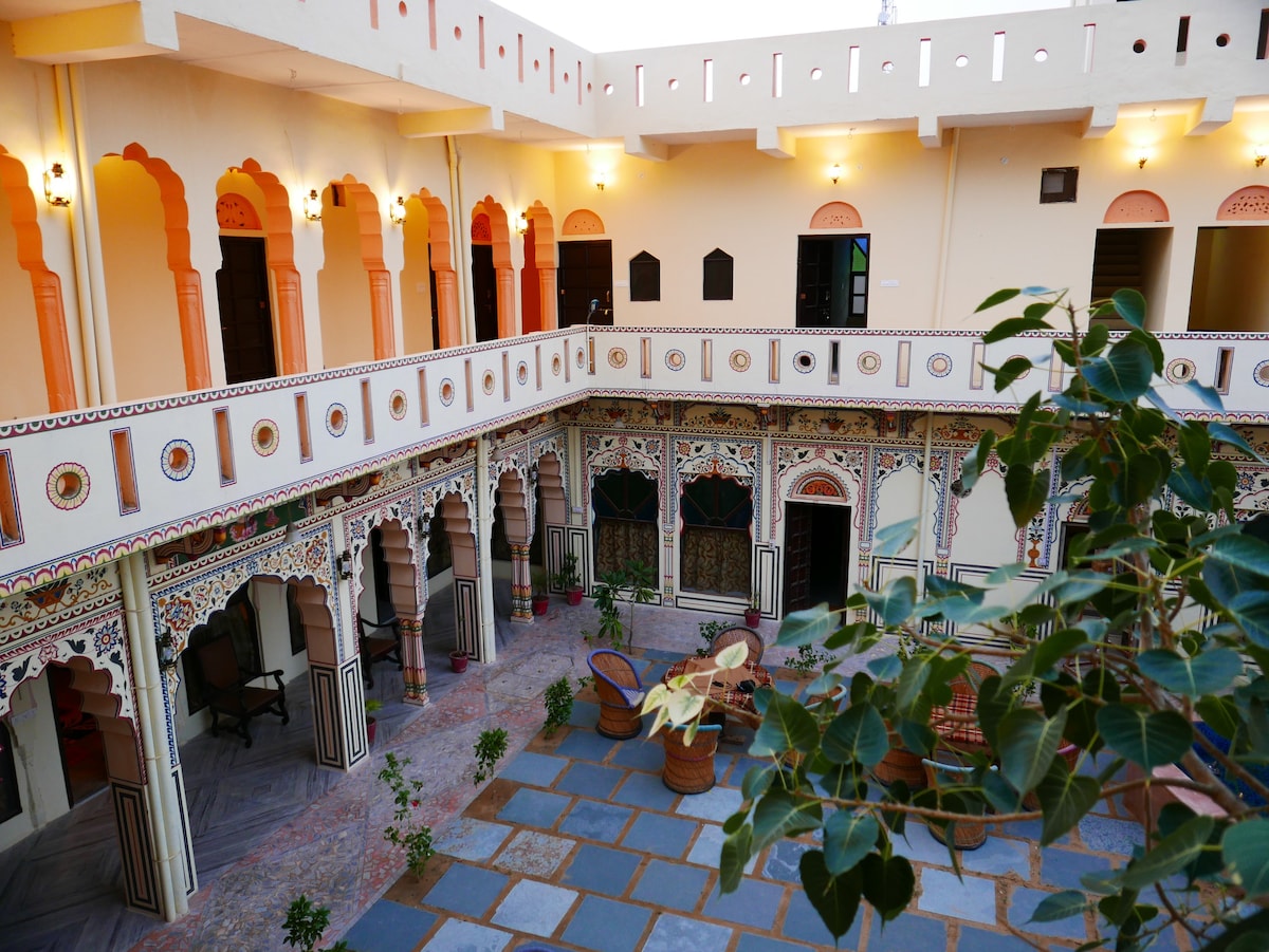 Hotel Shahi Palace酒店-套房