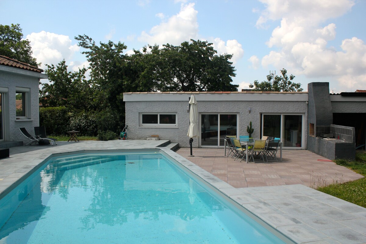 Grand Pool House aux portes de Toulouse