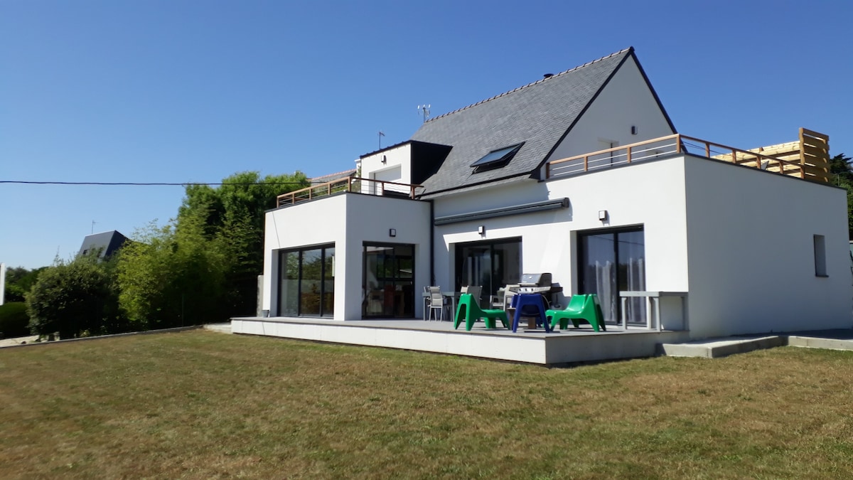 maison au calme, vue mer et jacuzzi en supplément