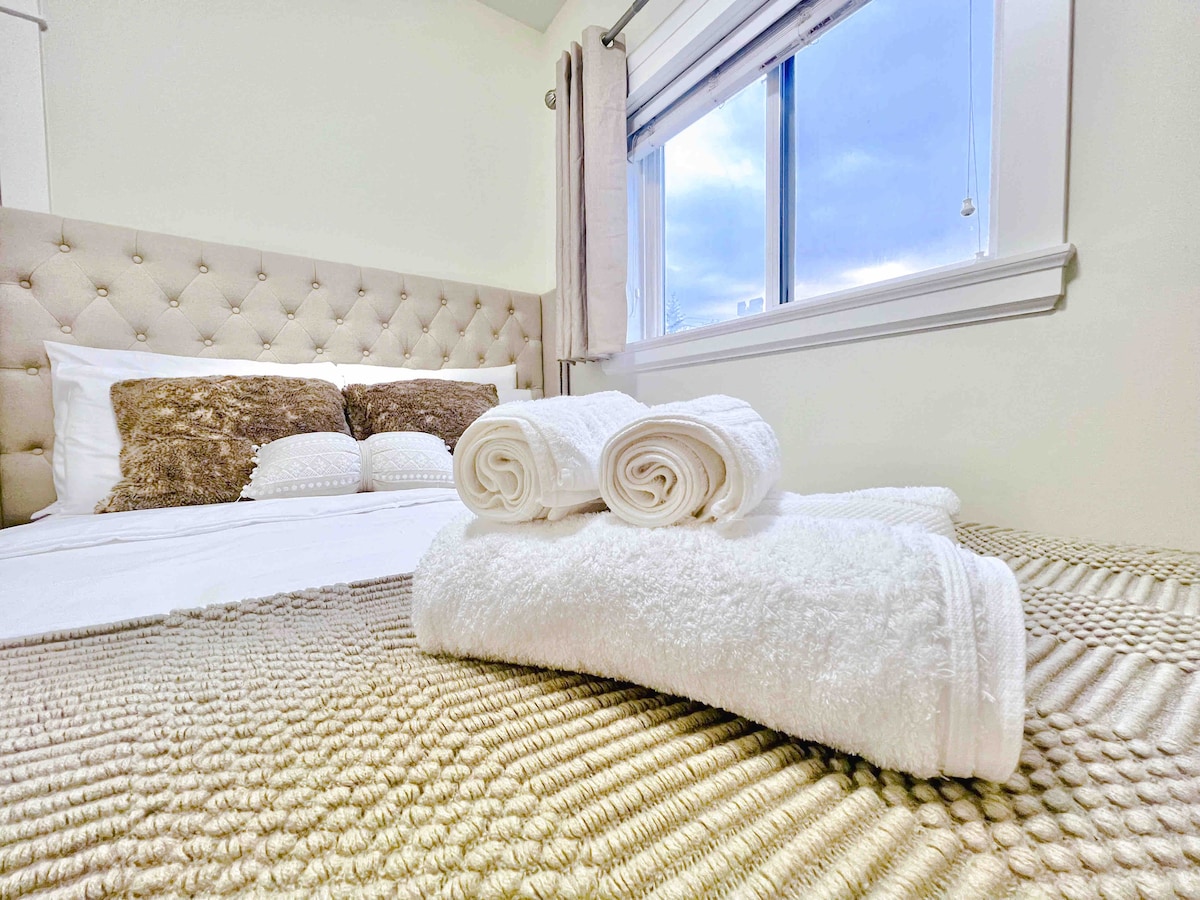 *AC/Private Bathroom Suite/Separate Entry/8min-YVR