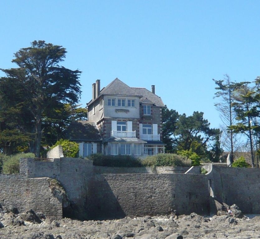 大房子， 180 °壮丽的海景