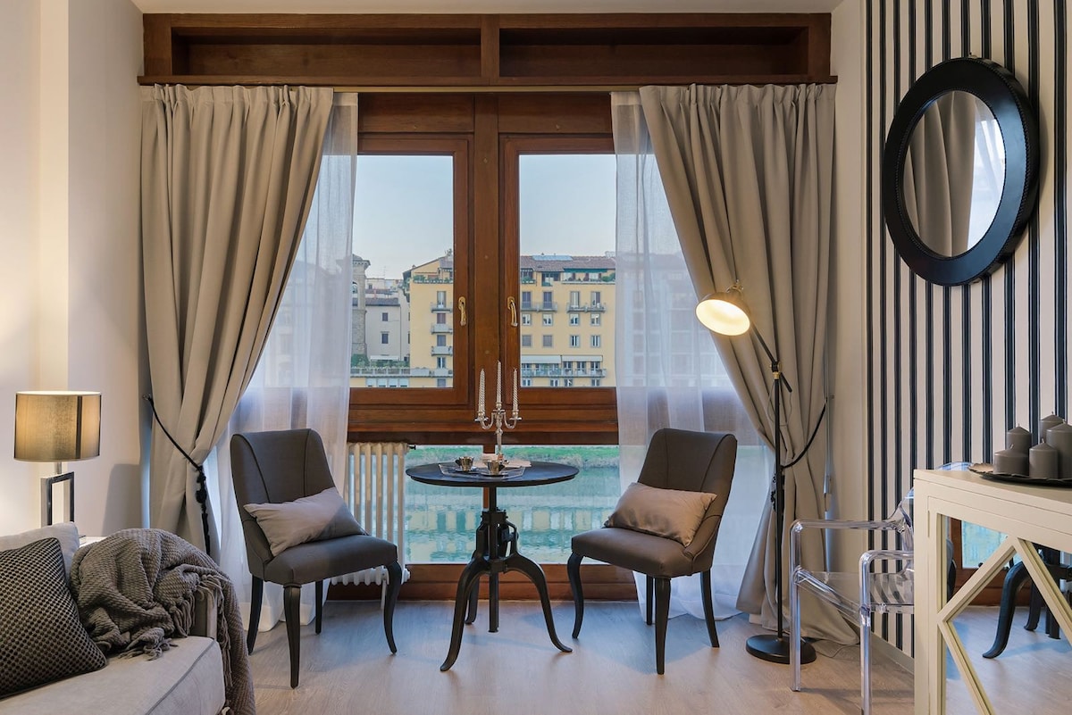 Ponte Vecchio Luxury View Suite