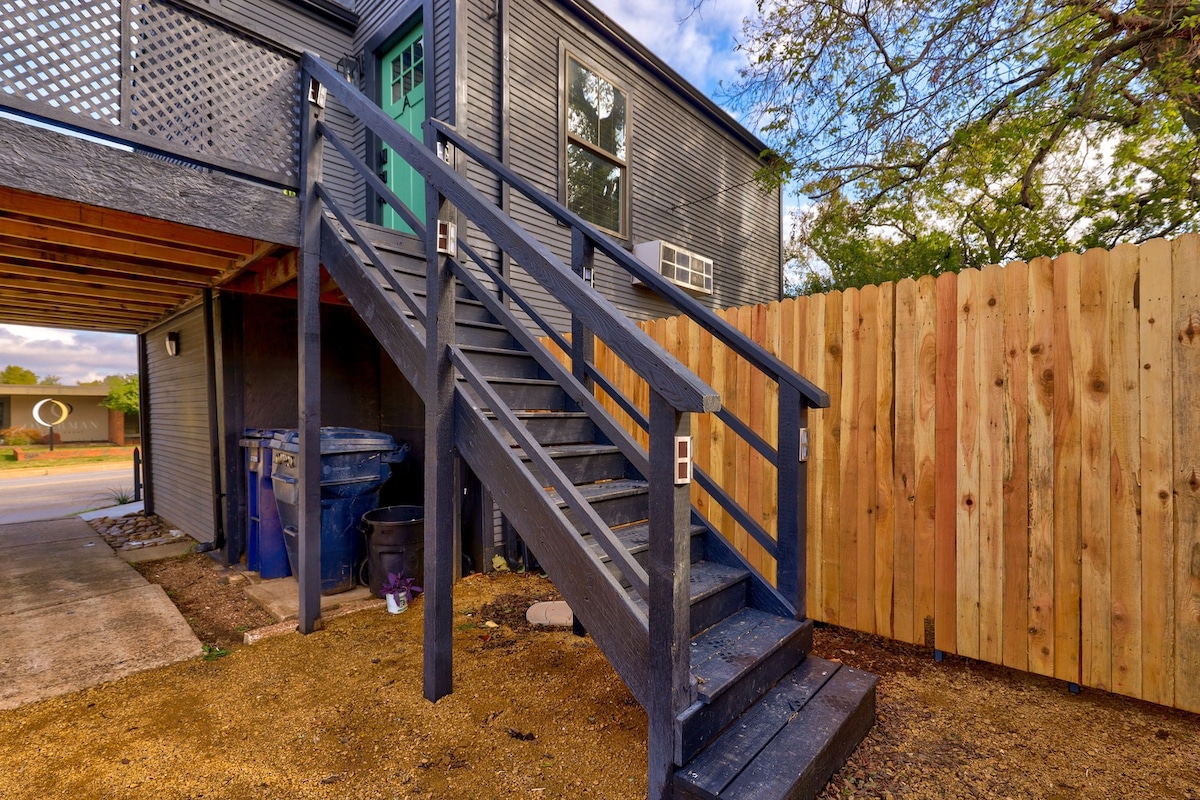 温馨波西奥屋顶公寓（ Boho Roof-deck Condo ）