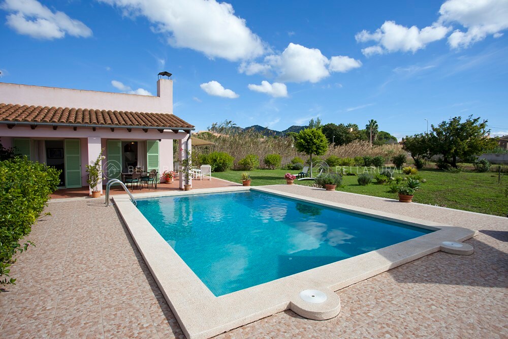 别墅位于马略卡岛（ Mallorca ）的优越位置
