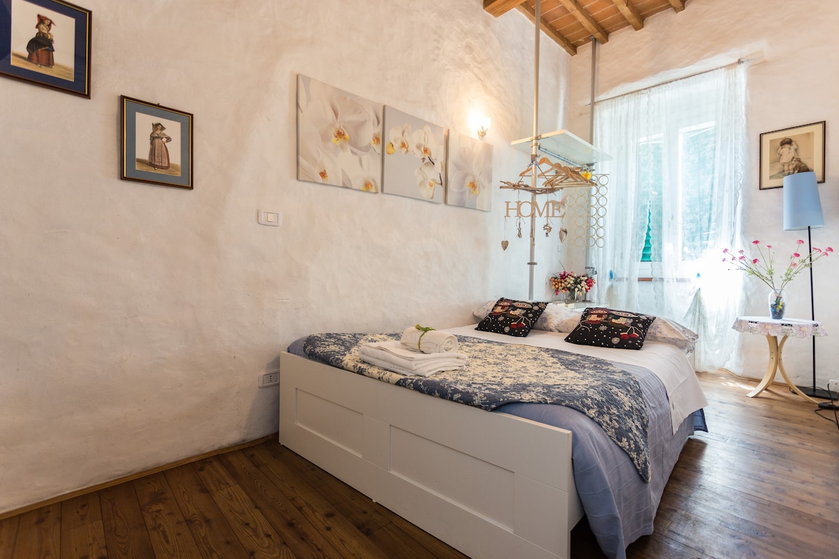 Comfortable Single Room in the Old Town of Arezzo