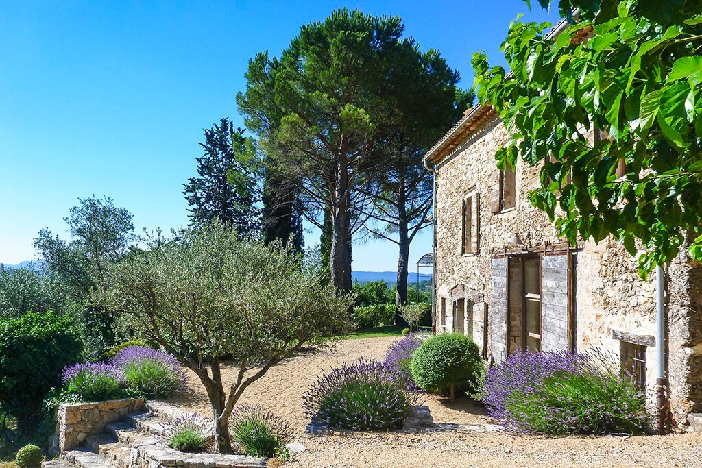 Provence . Stone House . Friends & Family Hideaway