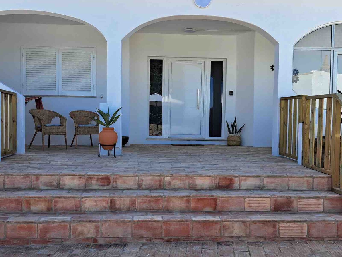 Boa Vista Villa, cozy, big swimming pool, privacy