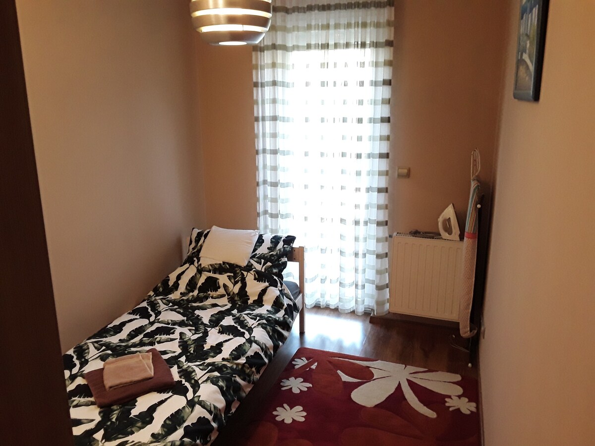 Hunyadi Apartman, modern, 3 ágyas,  free parking