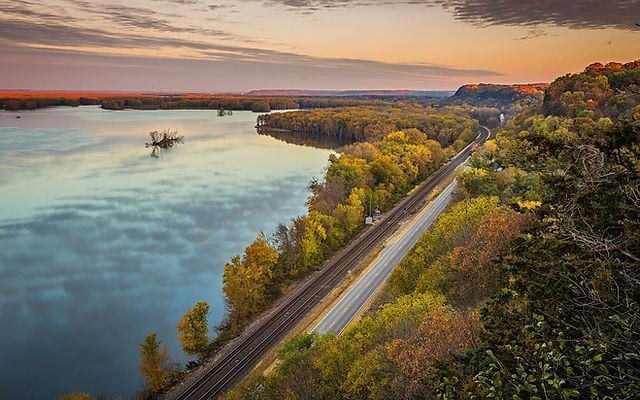 River Rail Retreats Blue Cabin at Palisades