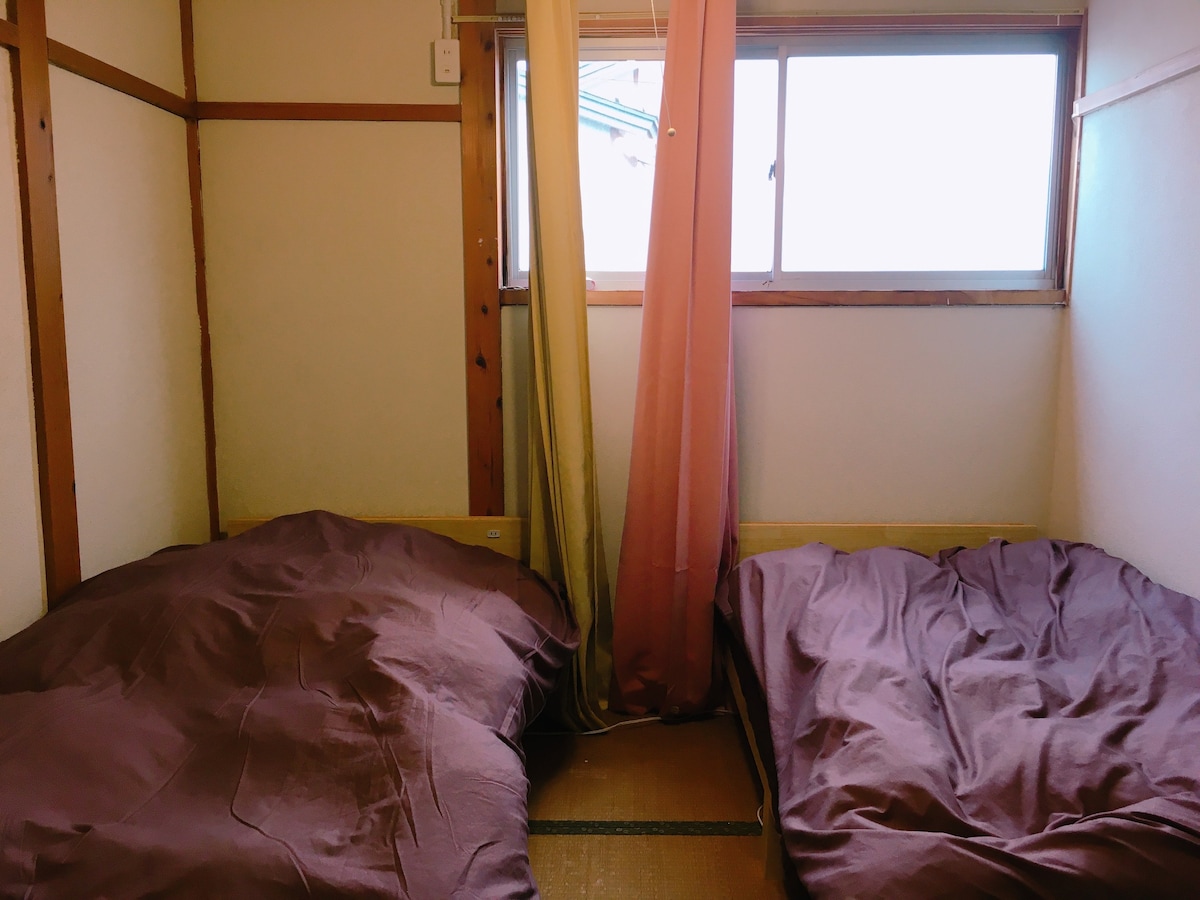 UGO HUB<Female-only shared room bed2>女性専用部屋ベッド2