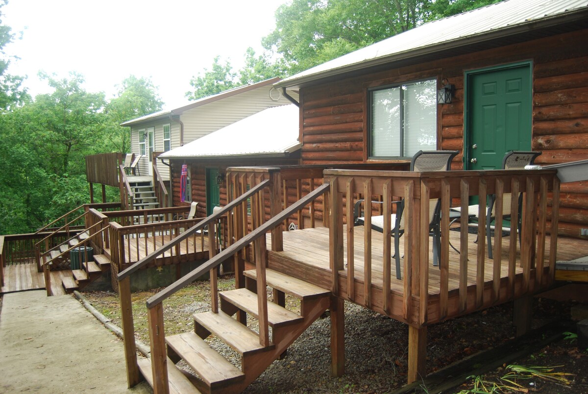 Lakeview Hideaway Family Cabin 1 NO CLEANING FEES!