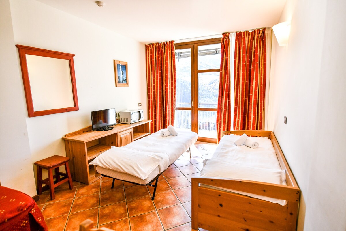 位于Borgo Stalle Lunghe的舒适两室公寓