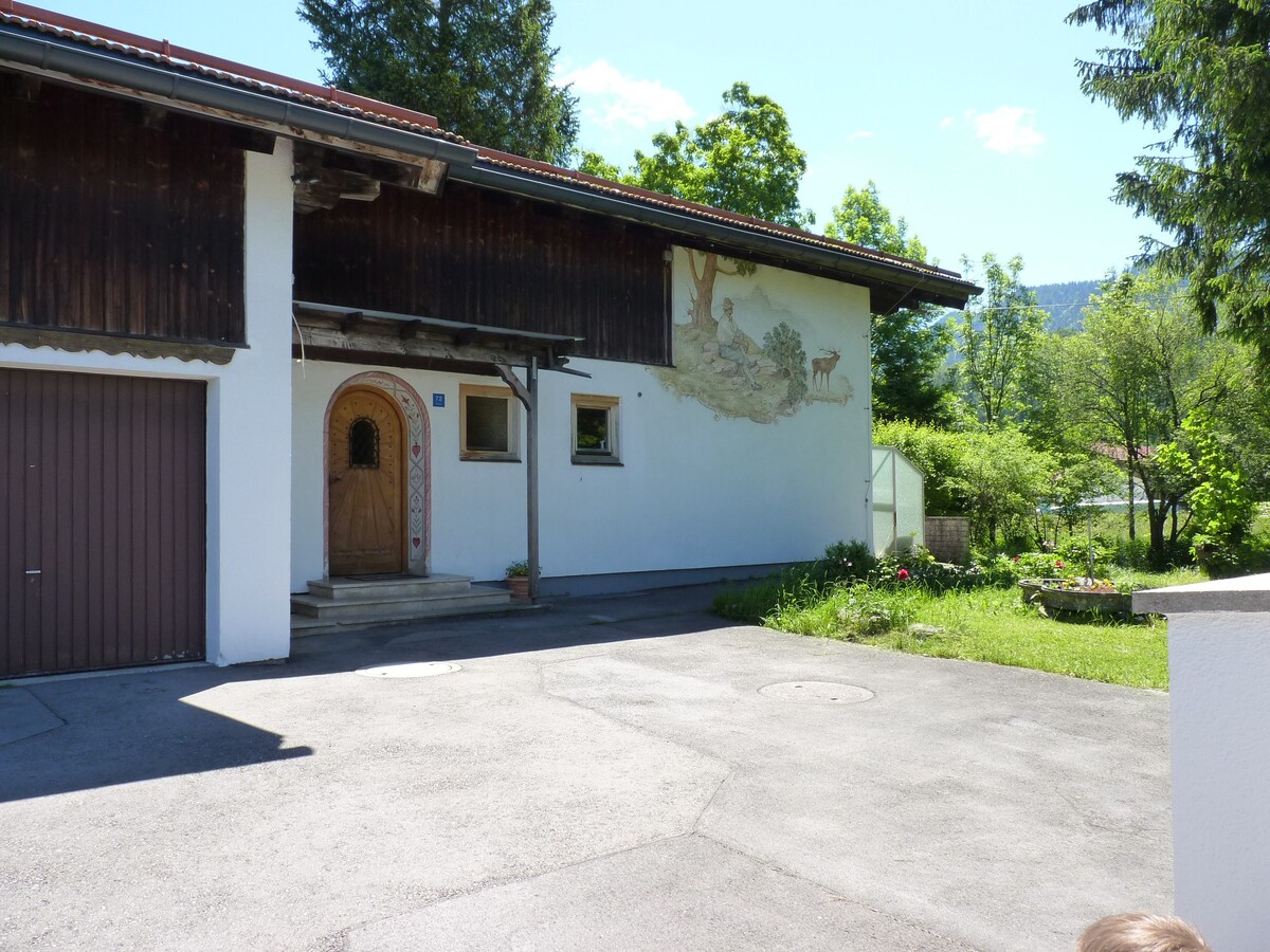 Ländliche Ferienwohnung in Geitau