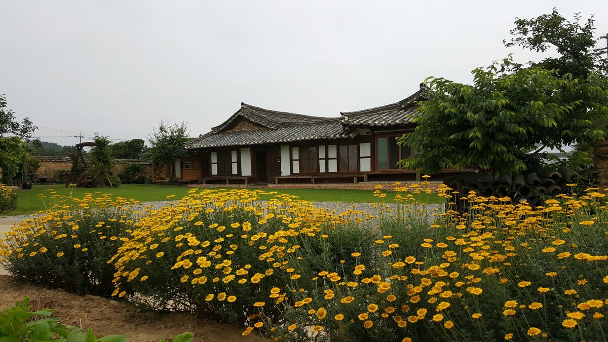3. Gyeodang Lovechae （ 8人房）按下
左侧豪华住宅的照片