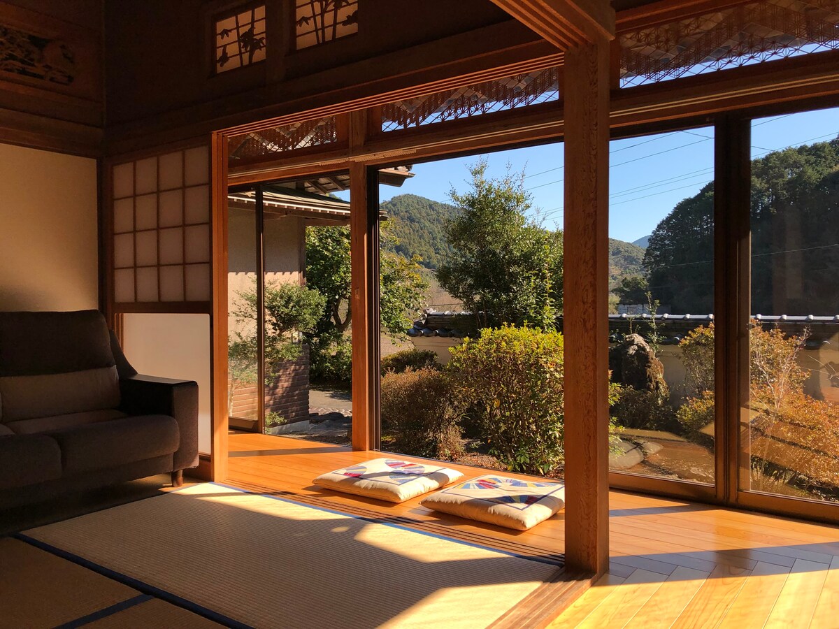 Shimanto Riverside Hideaway的Tatami-Room