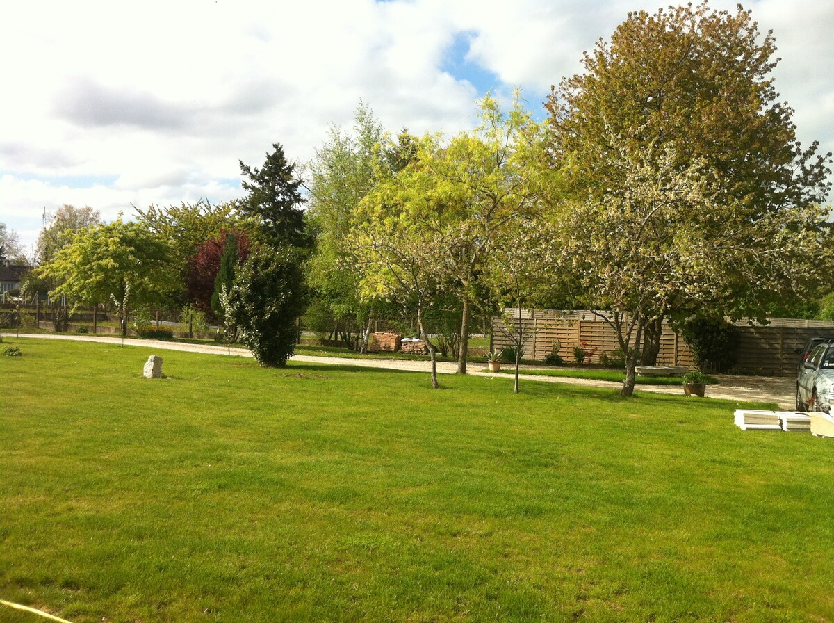 Eugénie 's House, Chantecaille家庭套房