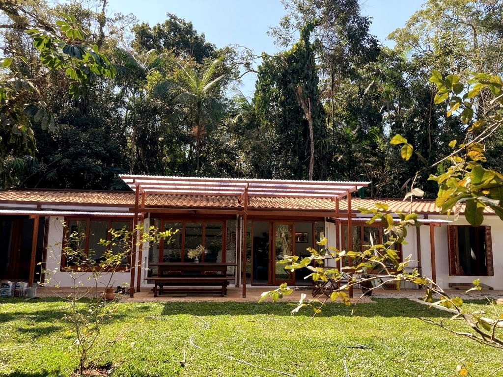 Casa/Studio - 90m2 - Linda e com jardim encantador