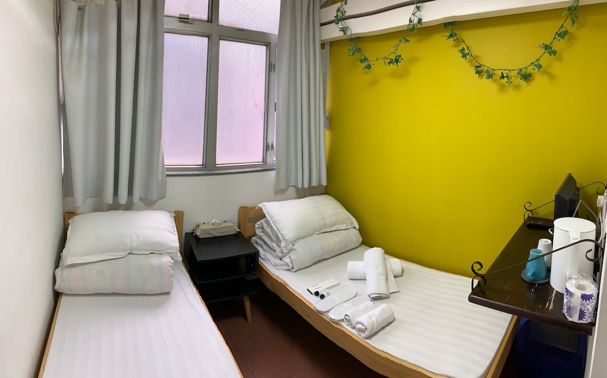 紅館客棧 Spin Hotel 7 - 標準雙床房 Twin bed room*** 全新裝修