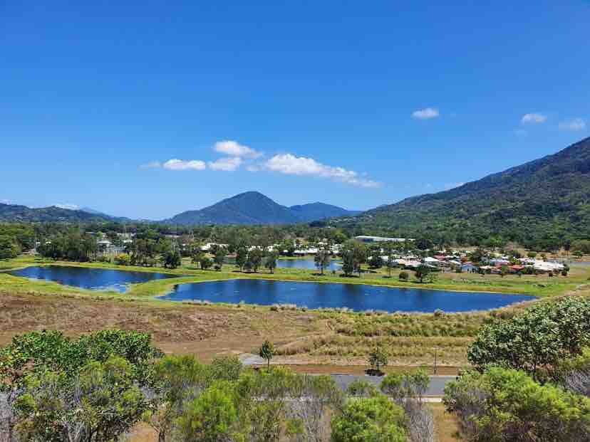 自助式2卧室公寓，可欣赏美景。