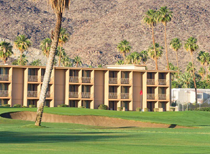 棕榈泉水疗中心度假村（ Plaza Resort & Spa Palm Springs ） ， 1间卧室，最多可入住5人