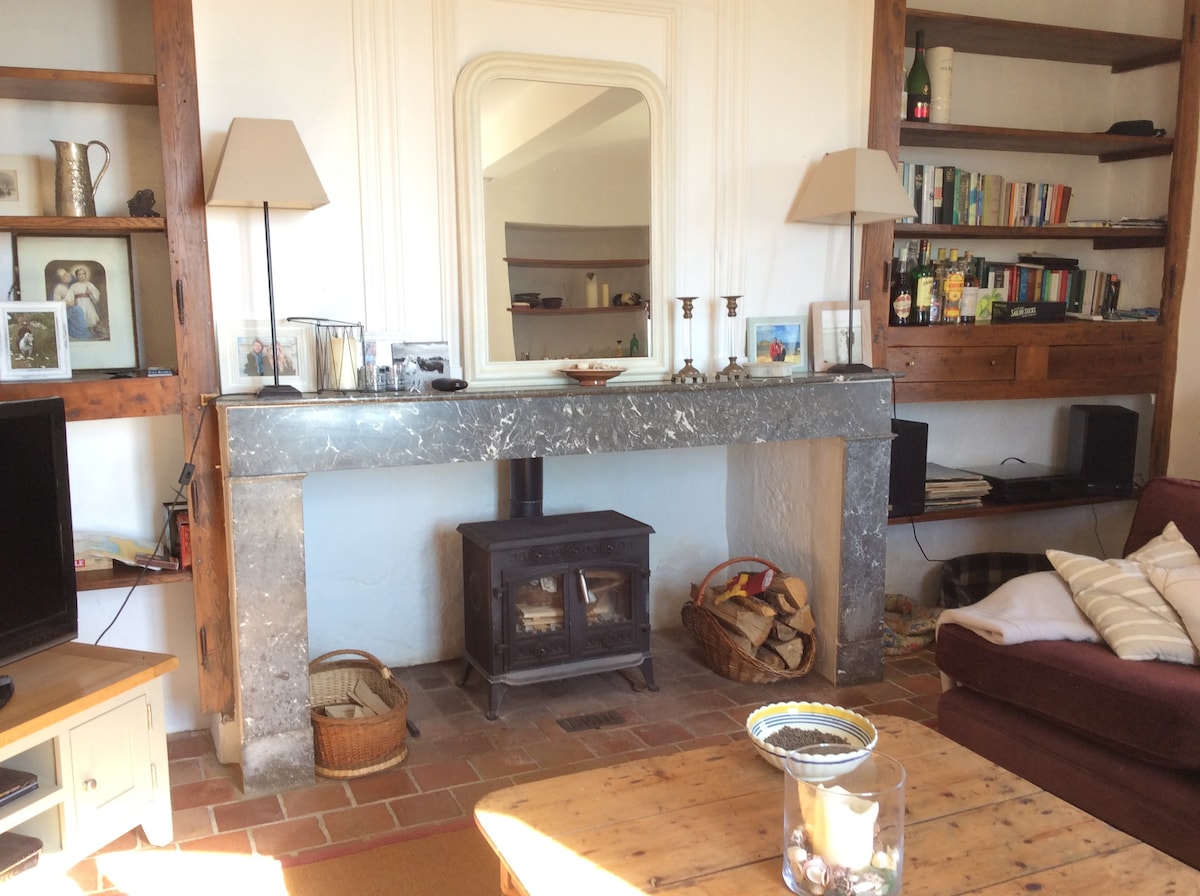 Marciac, Gers 5 bed villa with pool, sleeps 10