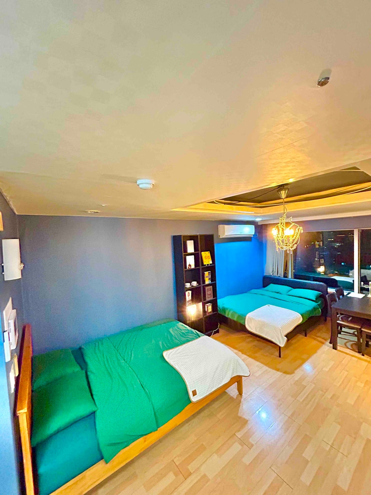 Hongdae Central Apt above Hongdae Station w/ View*