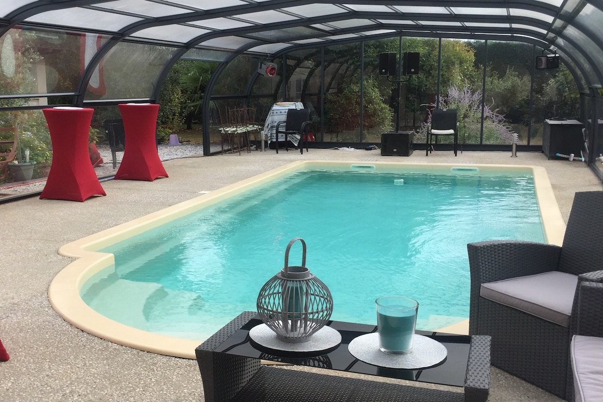 MAISON PAISIBLE AVEC JARDIN ET PISCINE