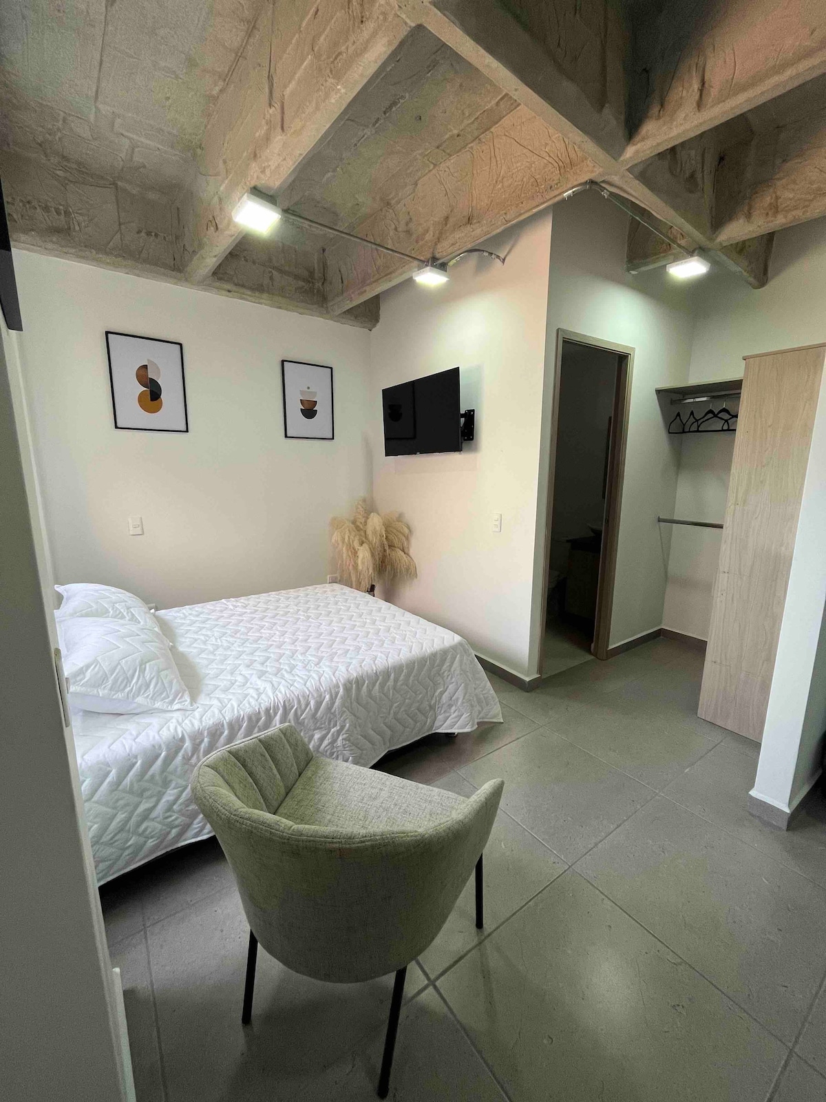 Apartamento loft, Ferrini