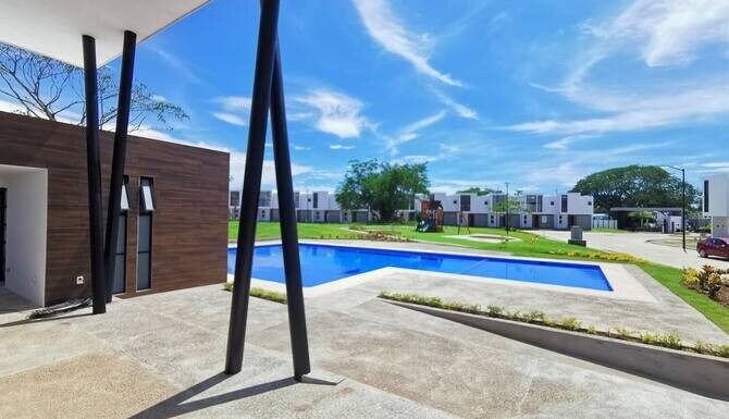 新巴亚尔塔（ Nuevo Vallarta ）非常漂亮的房子，带泳池。