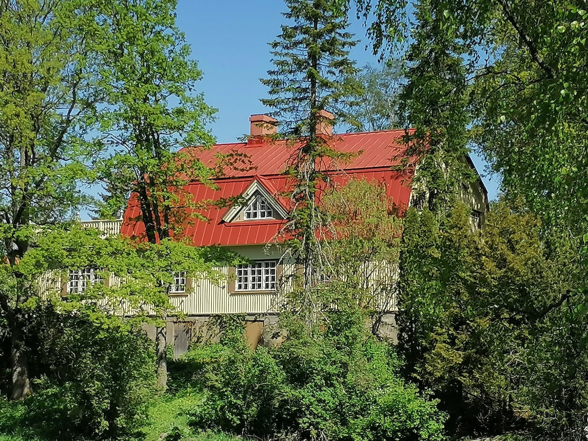 Hannula, tunnelmallinen maalaiskartano, Askainen