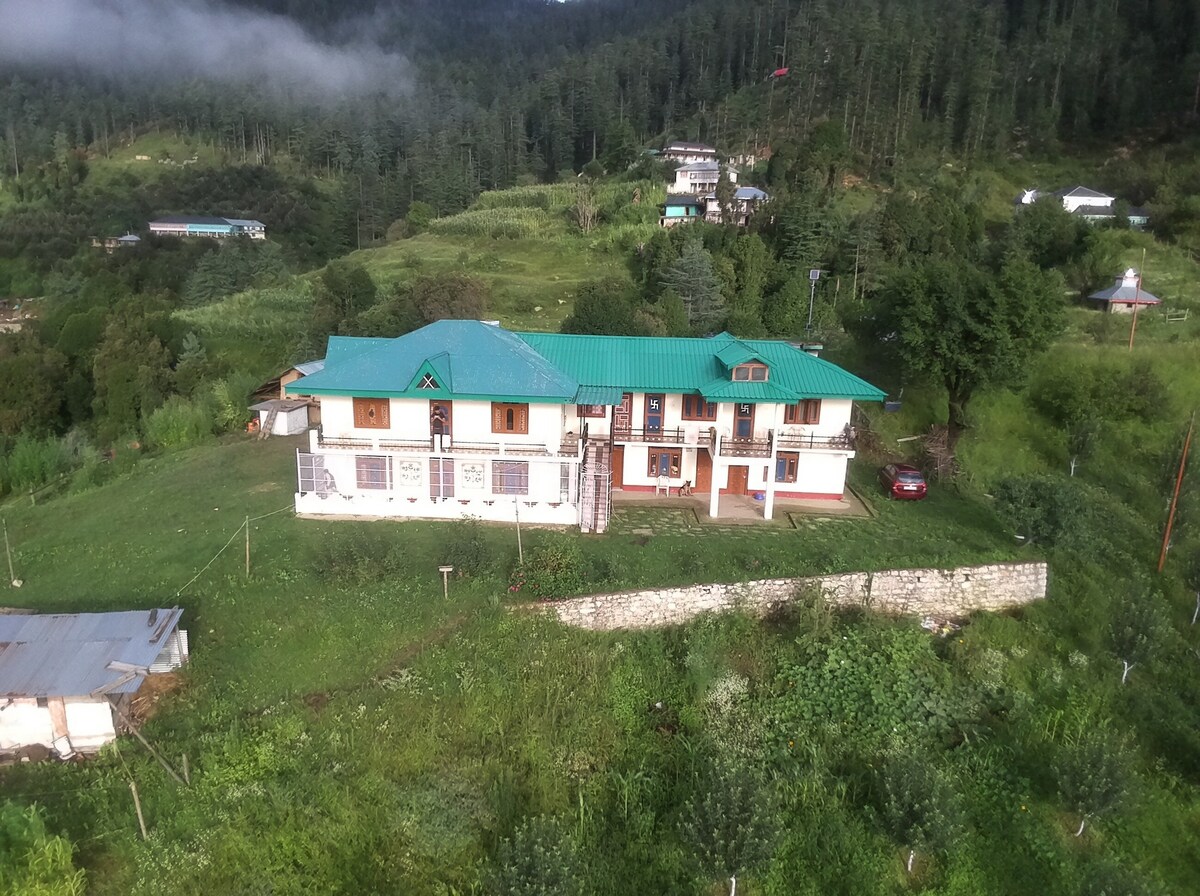 Upper Shimla, Shaali Timba Trek, Farm House Valley