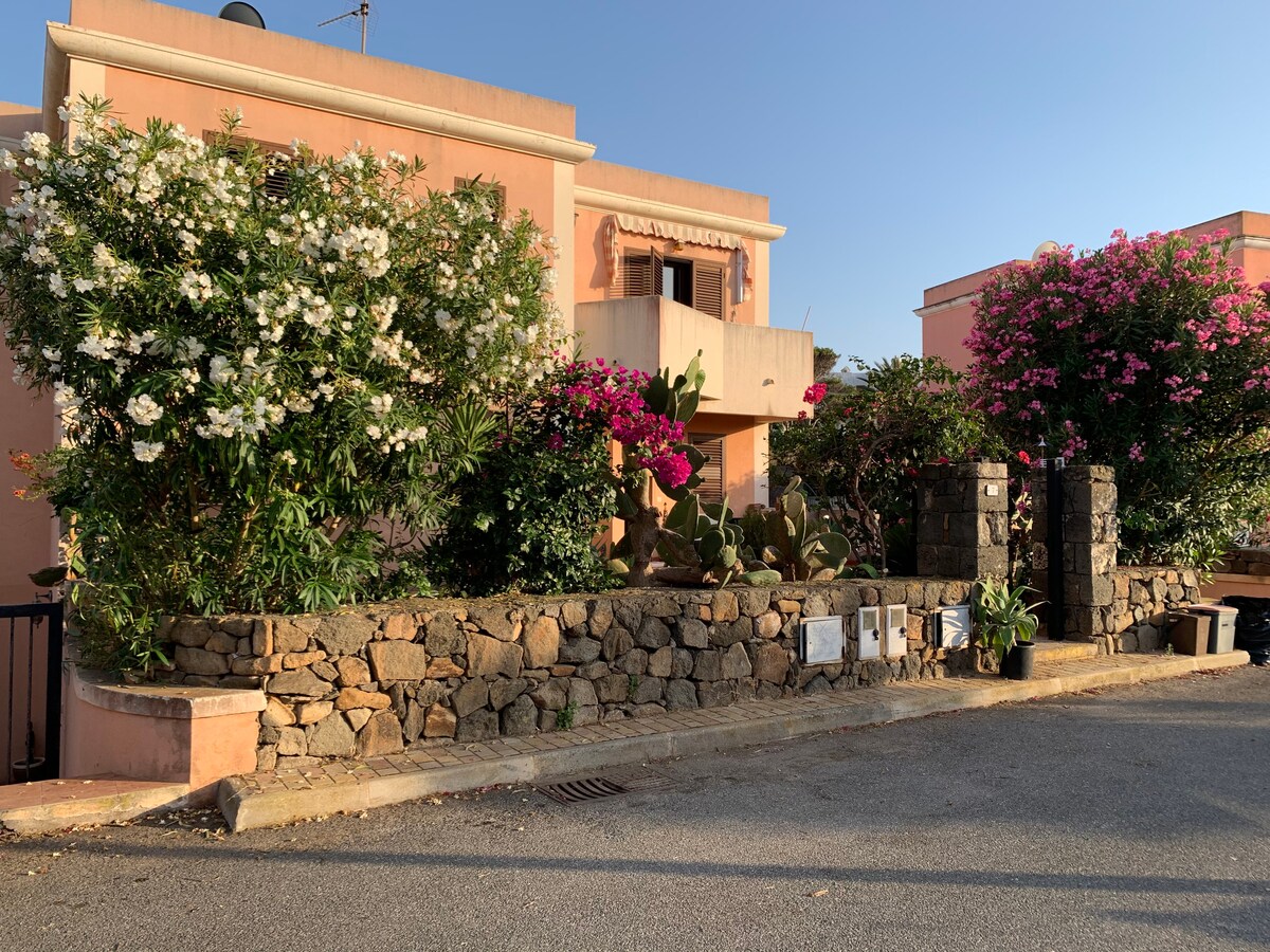 Intera casa Pantelleria centro