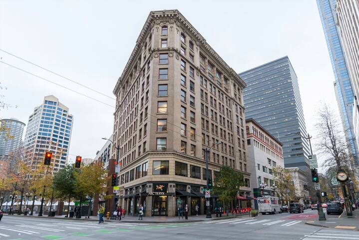 urban luxury in the heart of seattle