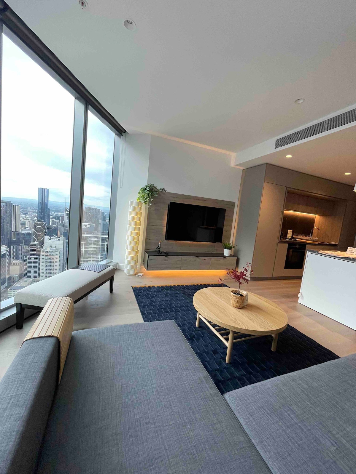 67floor Skyview 2BR 3beds for 6 centre of CBD