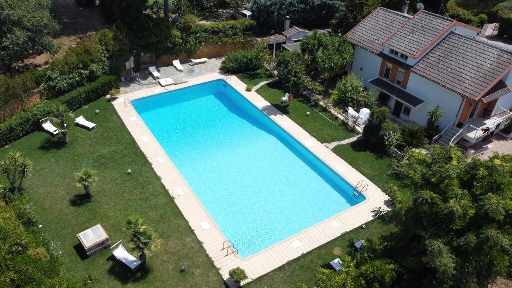 Appartamento con piscina per 6 persone