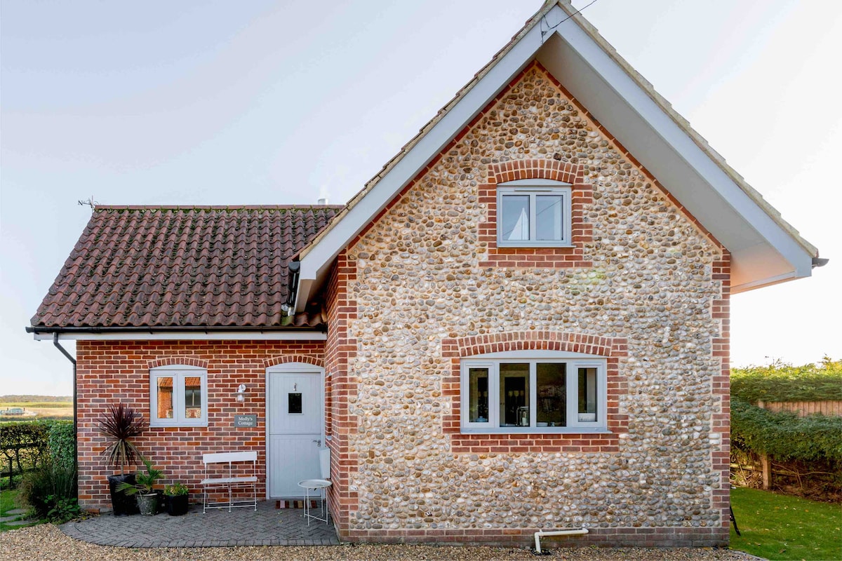 Traditional Norfolk Coastal Cottage