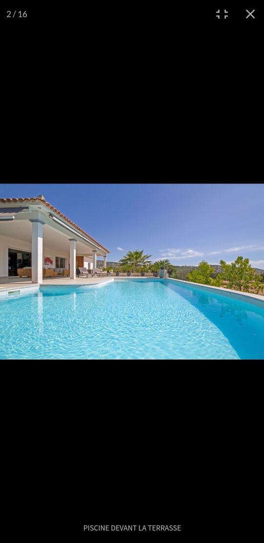 villa avec piscine chauffée à deux pas des plages