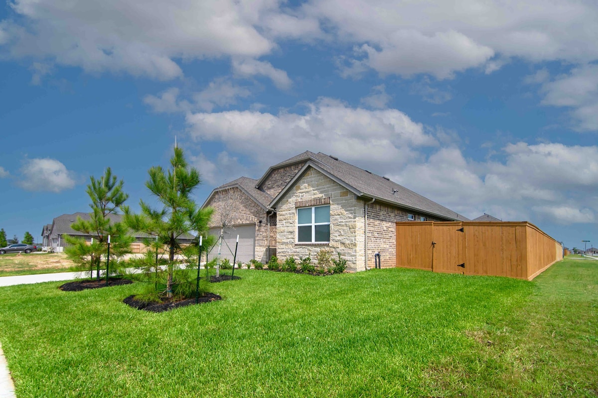 Charming 4bd Retreat in Katy,TX