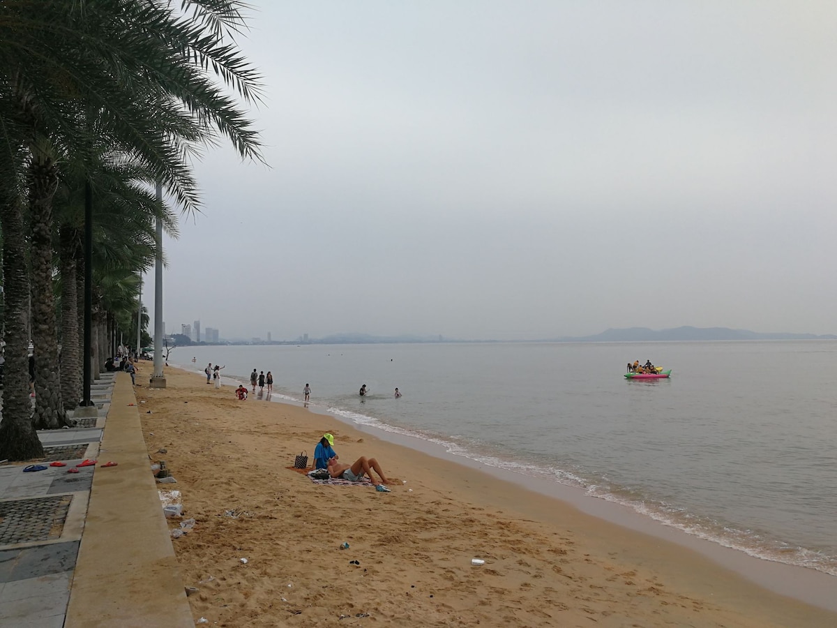 Lumpini seaview condo隆披尼海景公寓