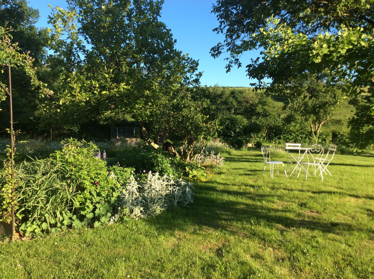 Gîte La Grange au Jardin, art de vivre bourguignon