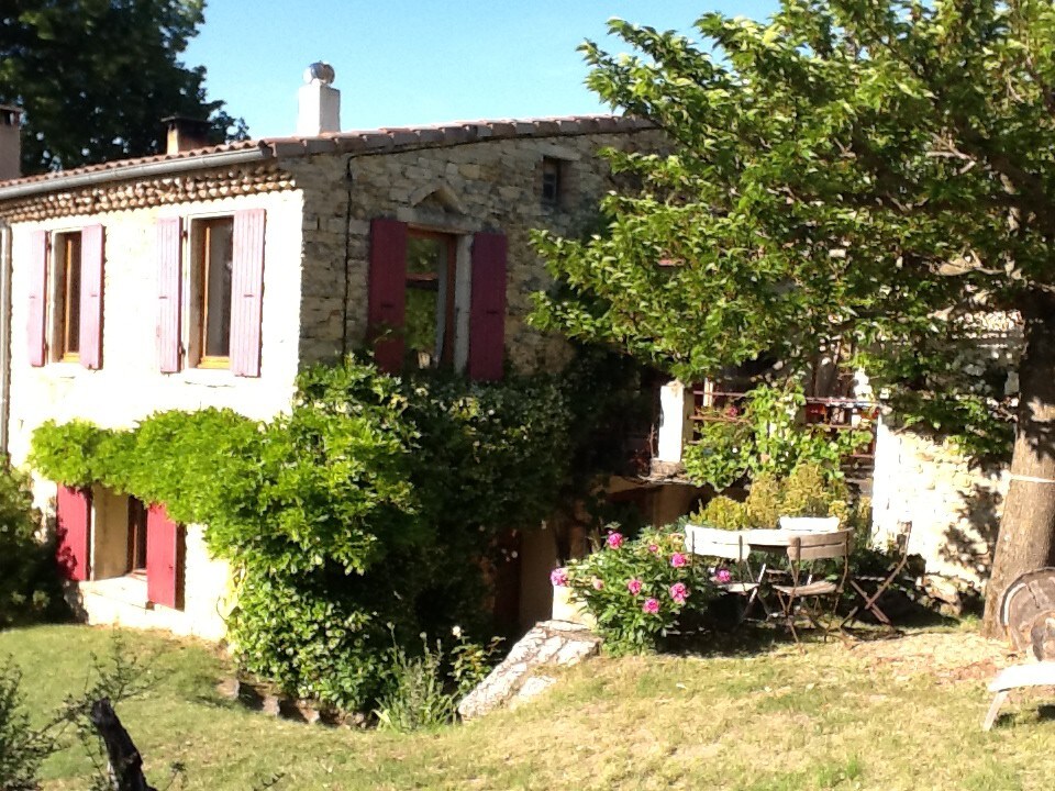 Ferme ancienne restaurée avec parc