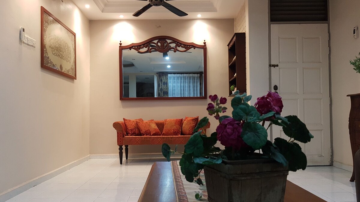 RR Homestay Lot 144 Chukai Kemaman