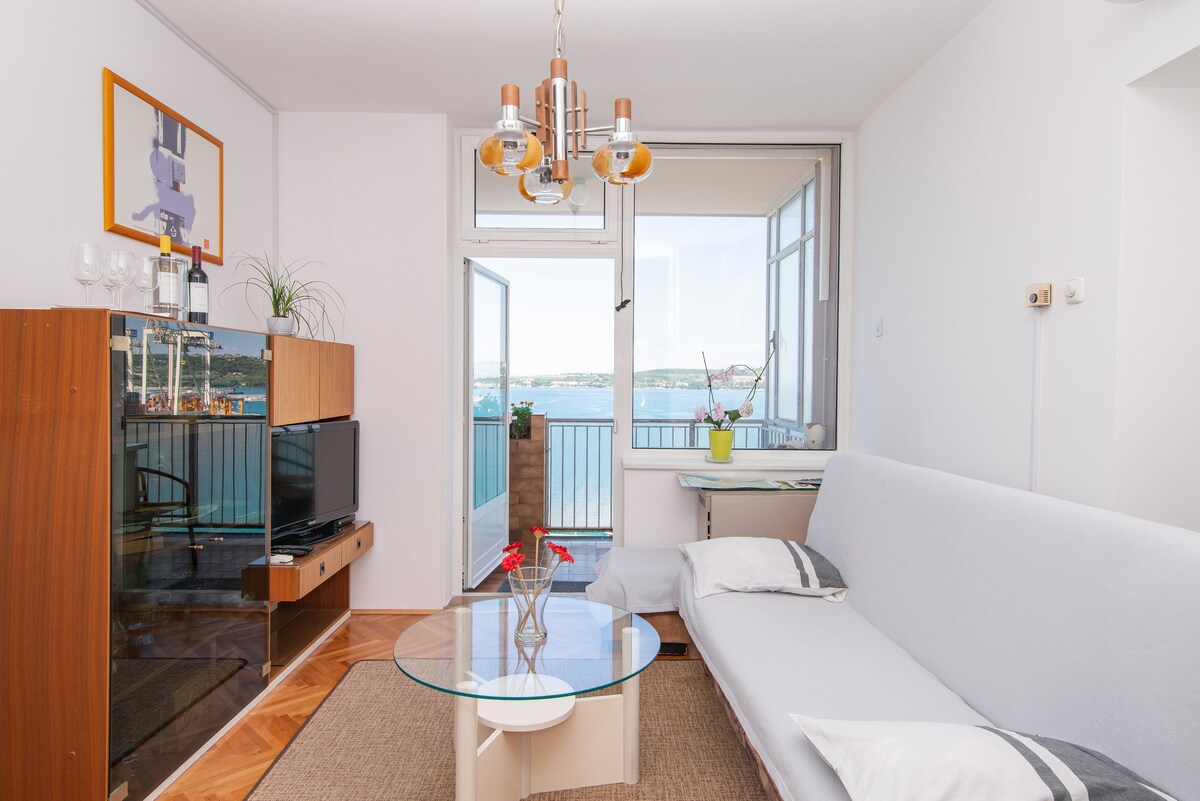 2卧室公寓，带空调-享受米莱纳市最好的海景