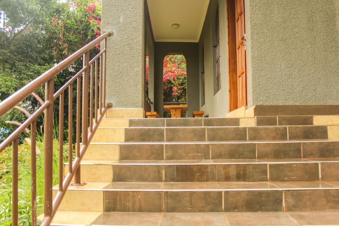 Arusha Hill Homes - MERU A (A home away from home)