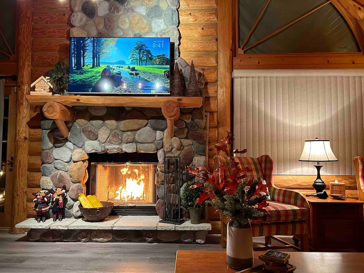 Fireplace/Wi-Fi/King/Queen beds. Lazycabin